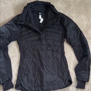 Lululemon Down for a run pullover